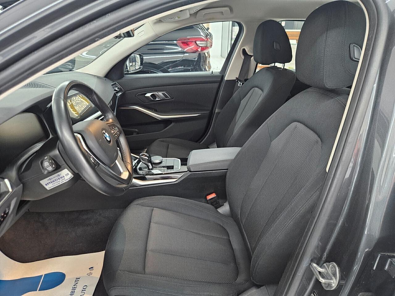 BMW 318 d Touring mhev Business Advantage auto