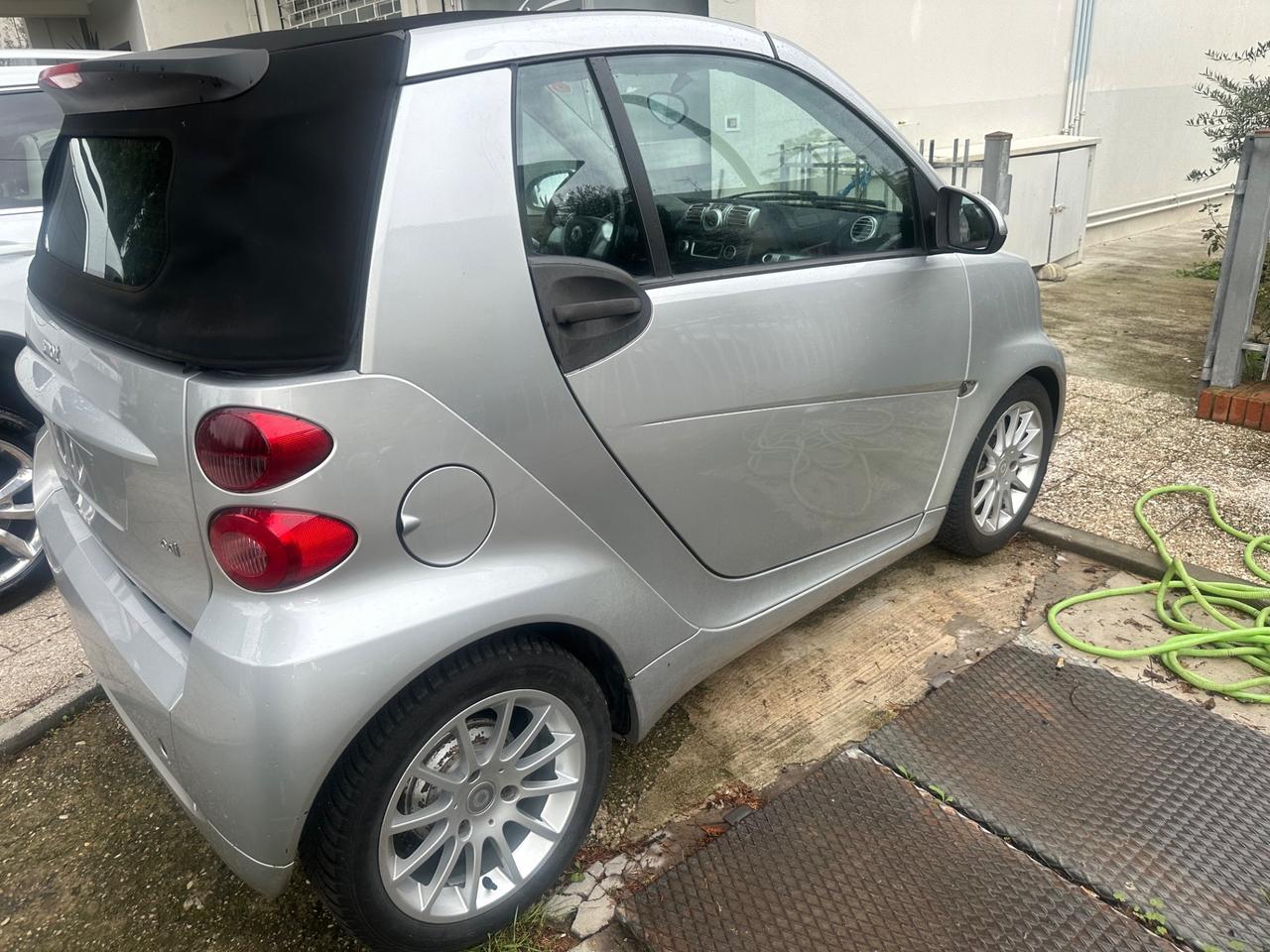 Smart ForTwo 1000 52 kW MHD cabrio passion