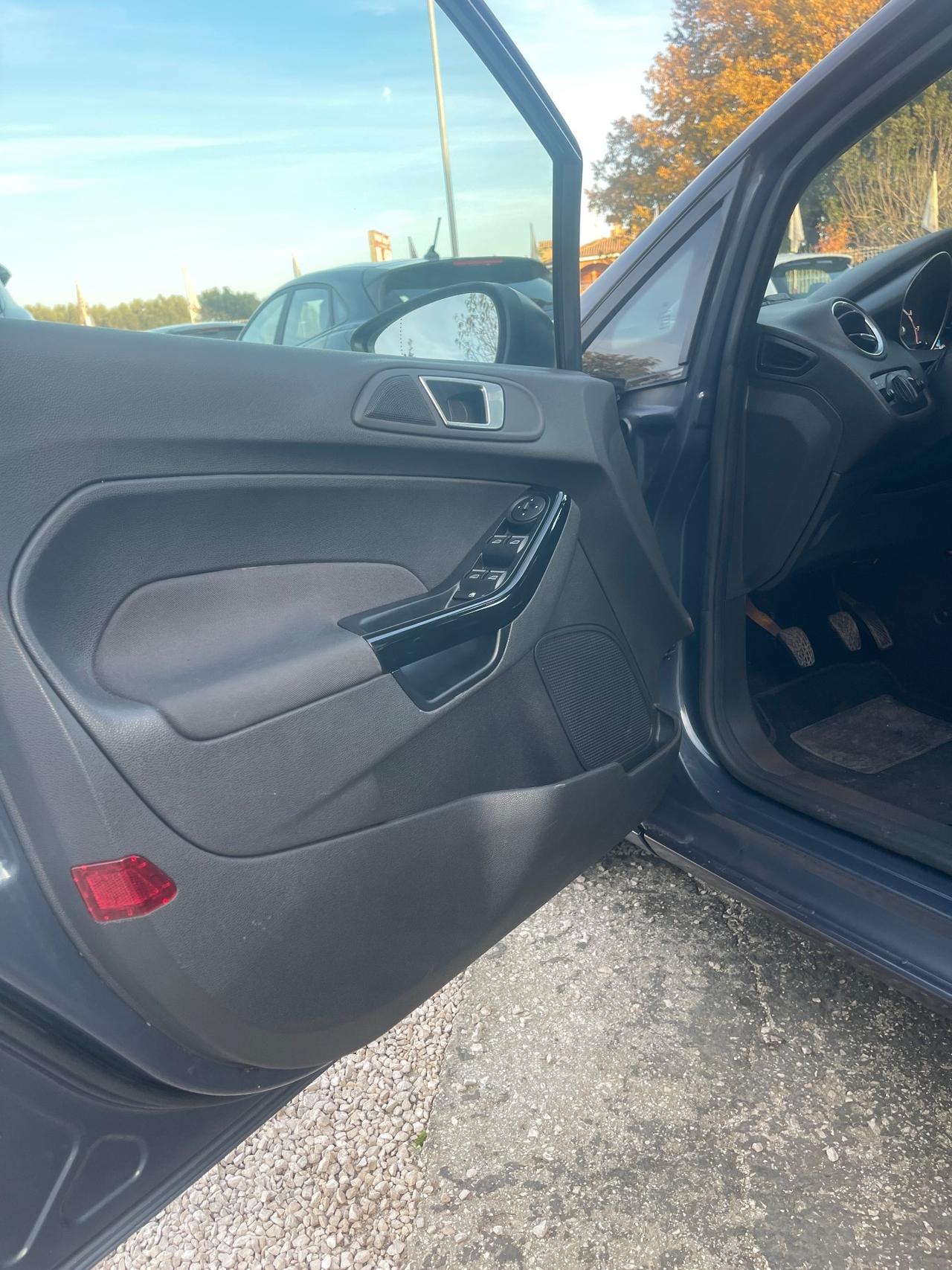 Ford Fiesta Titanium 1.2 60cv