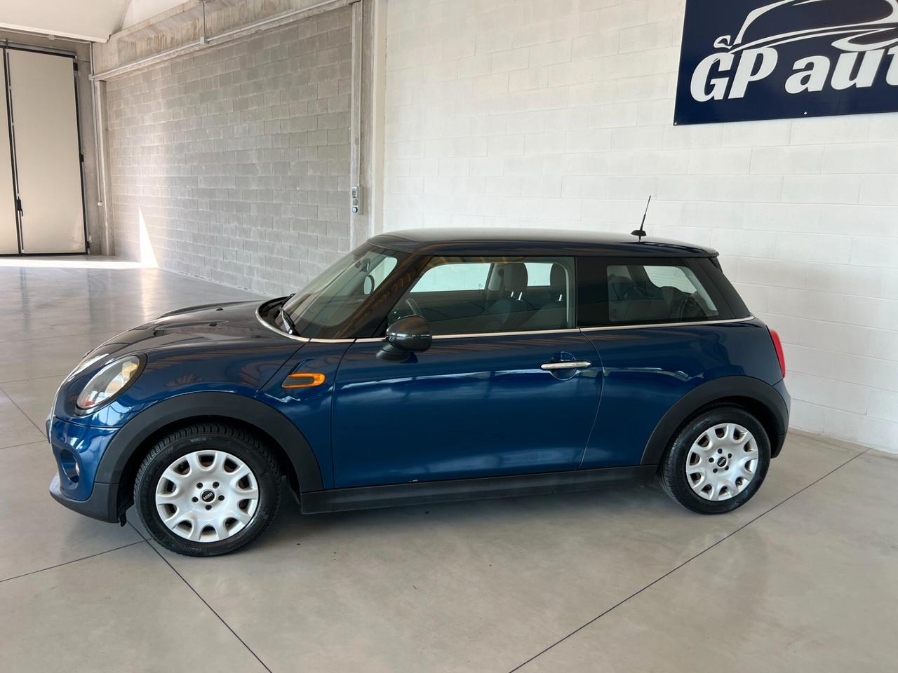 Mini 1.2 One 75 CV 3 porte km 51.459 ok neopatentati