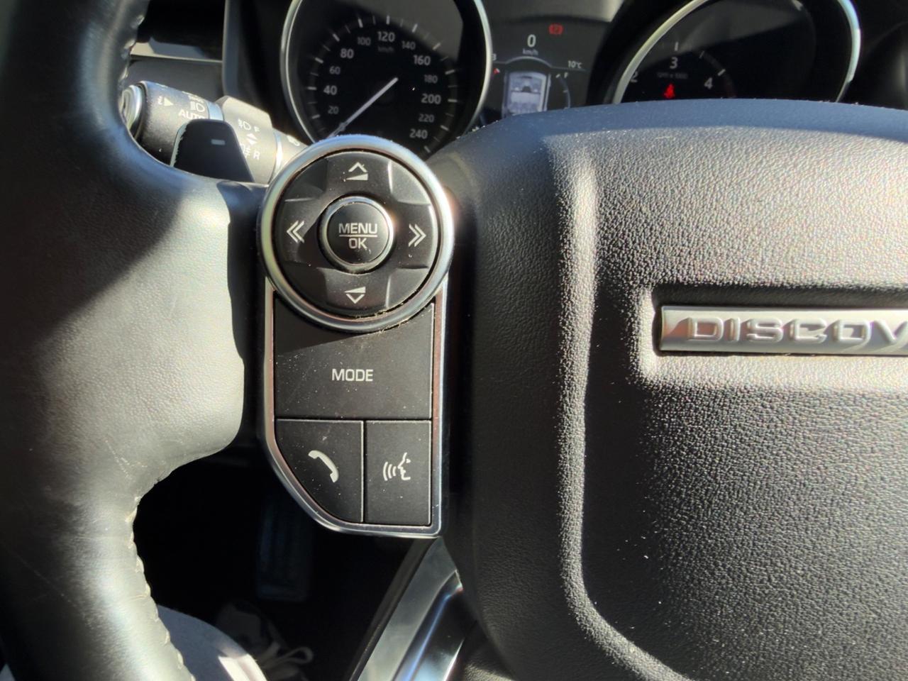 Land Rover Discovery 2.0 TD4 180 CV SE