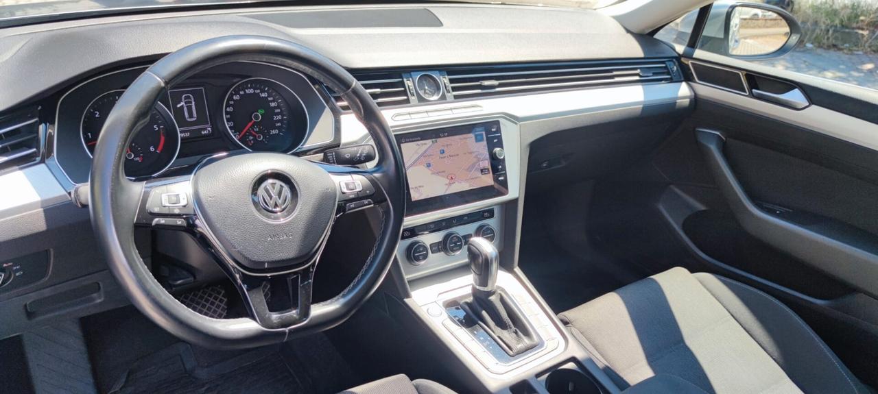 Volkswagen Passat Variant 1.6 TDI SCR DSG Business BMT