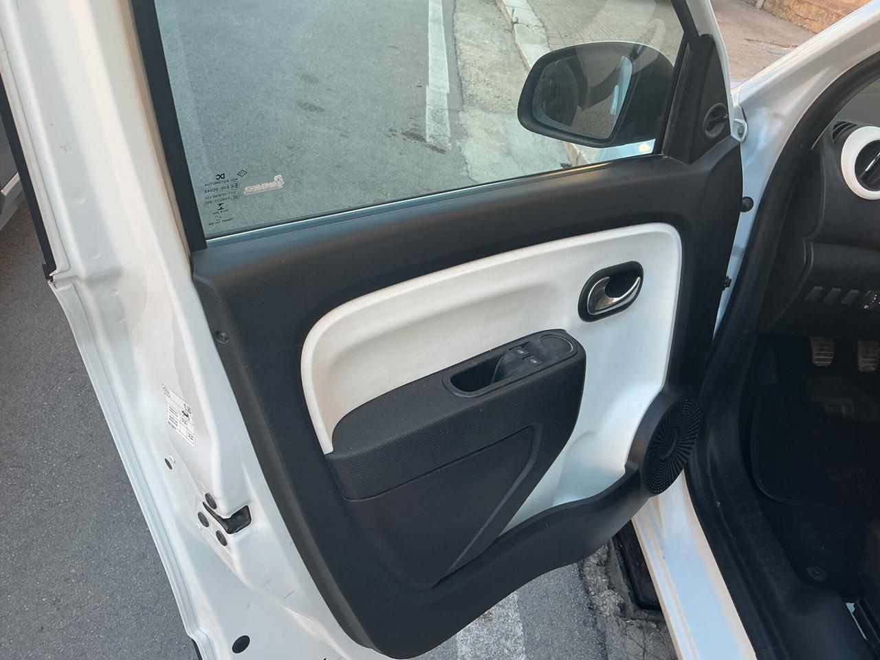 Renault Twingo 1.0 SCe Live