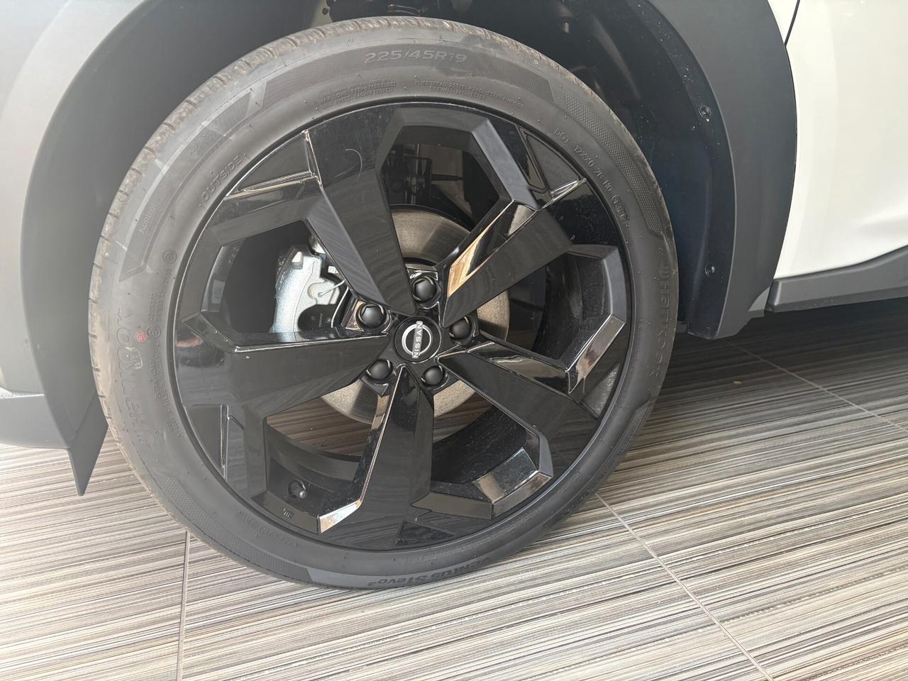 Nissan Juke 1.6 HEV Full Hybrid 143cv Automatica N-Connecta ITALIANA Km0