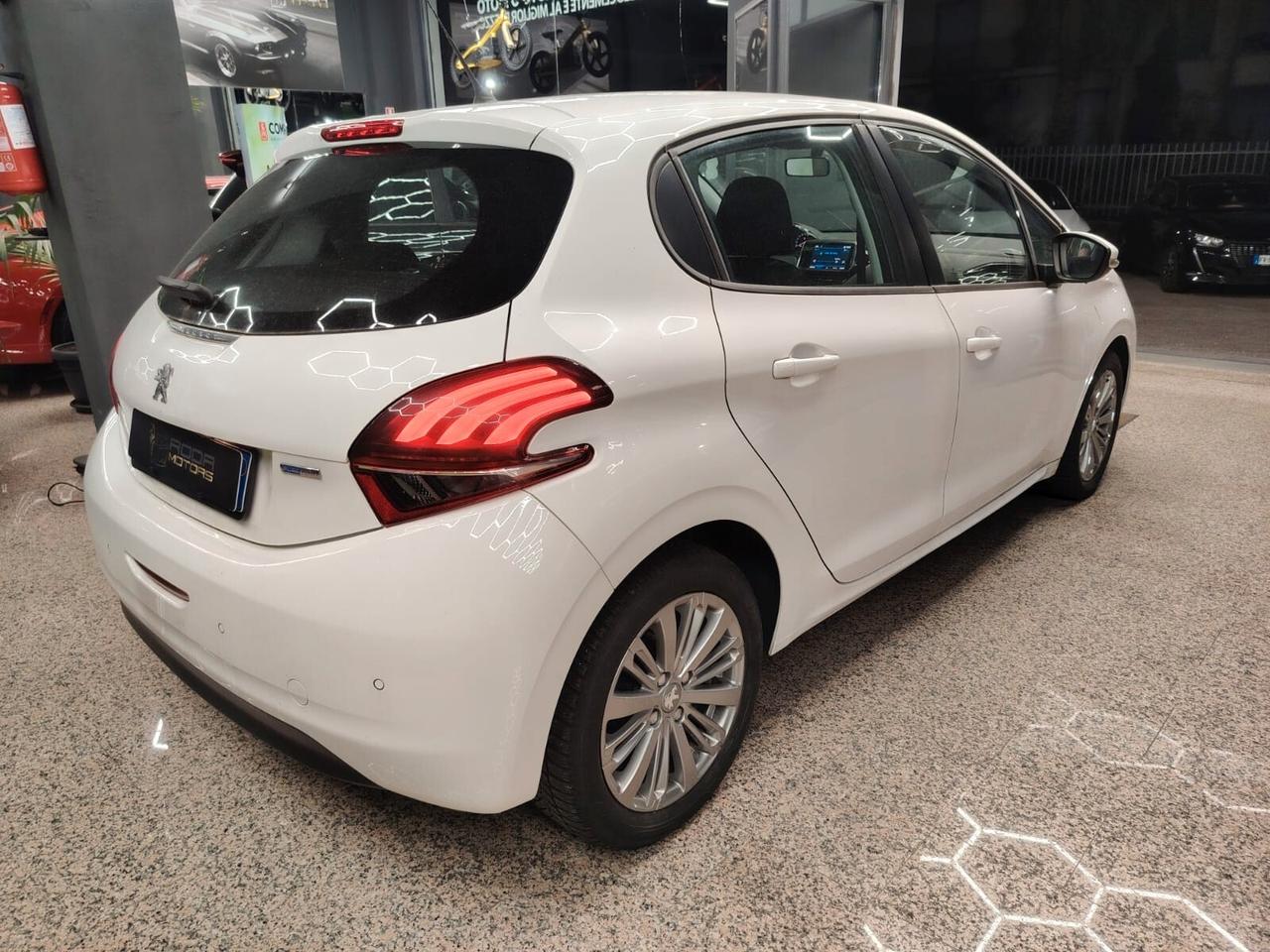 Peugeot 208 PureTech 82 5p. GPL