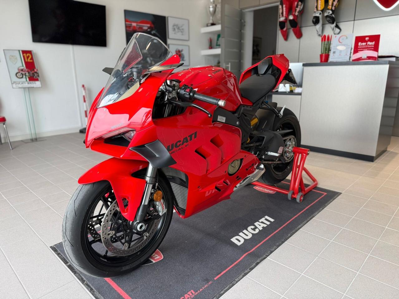Ducati Panigale V4 BASE MY 2024 UNICO PROPRIETARIO
