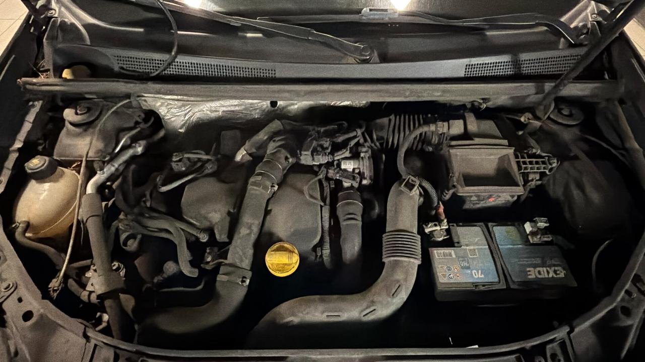 DACIA SANDERO DEL 2016 EURO 6B CAMBIO AUTOMATICO