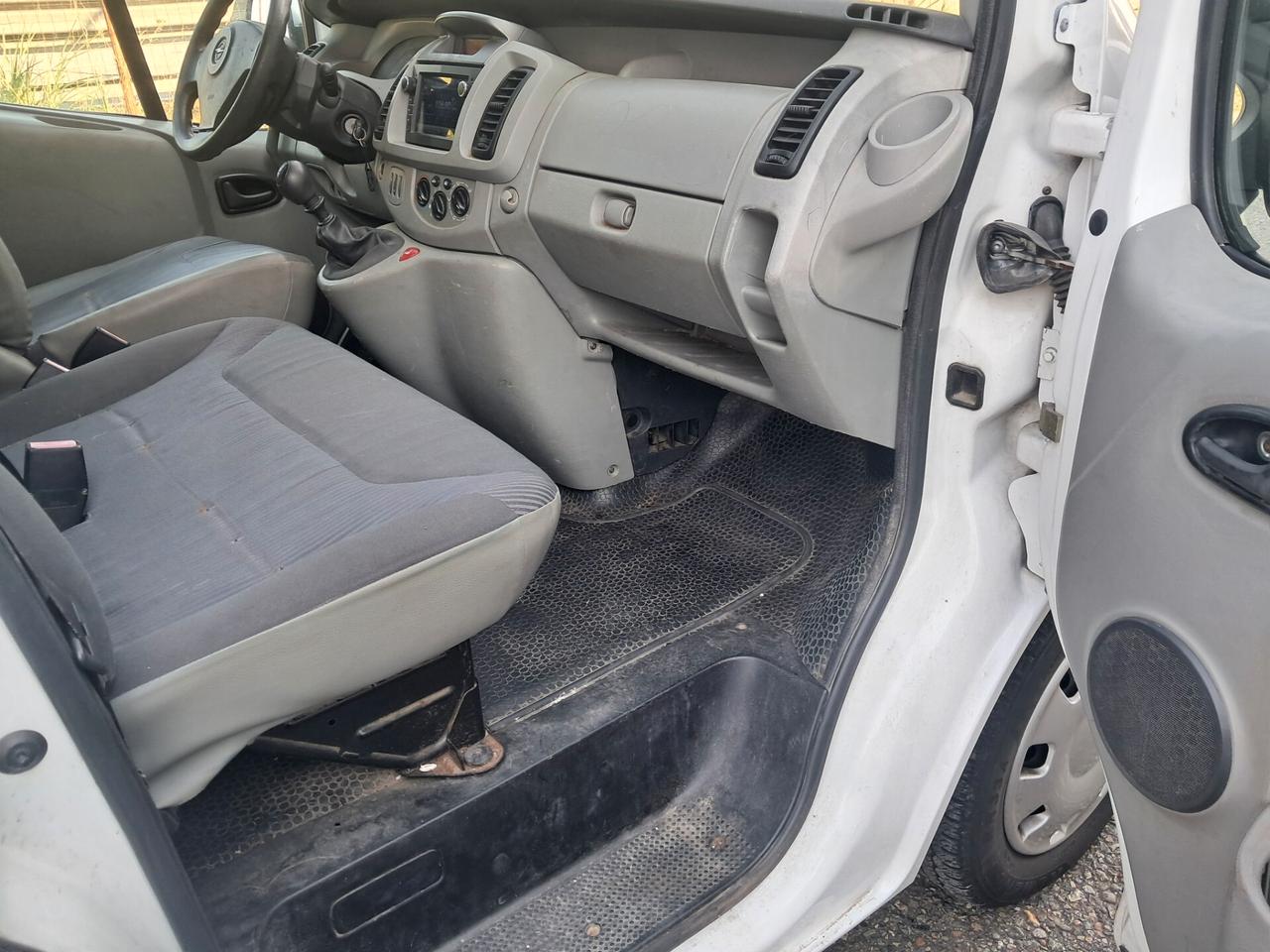 OPEL VIVARO 9 POSTI