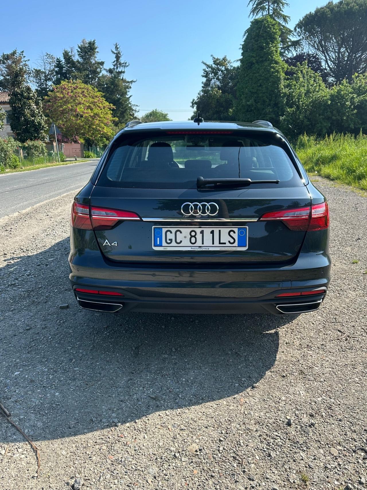 Audi A4 Avant 40 TDI quattro S tronic Business Advanced