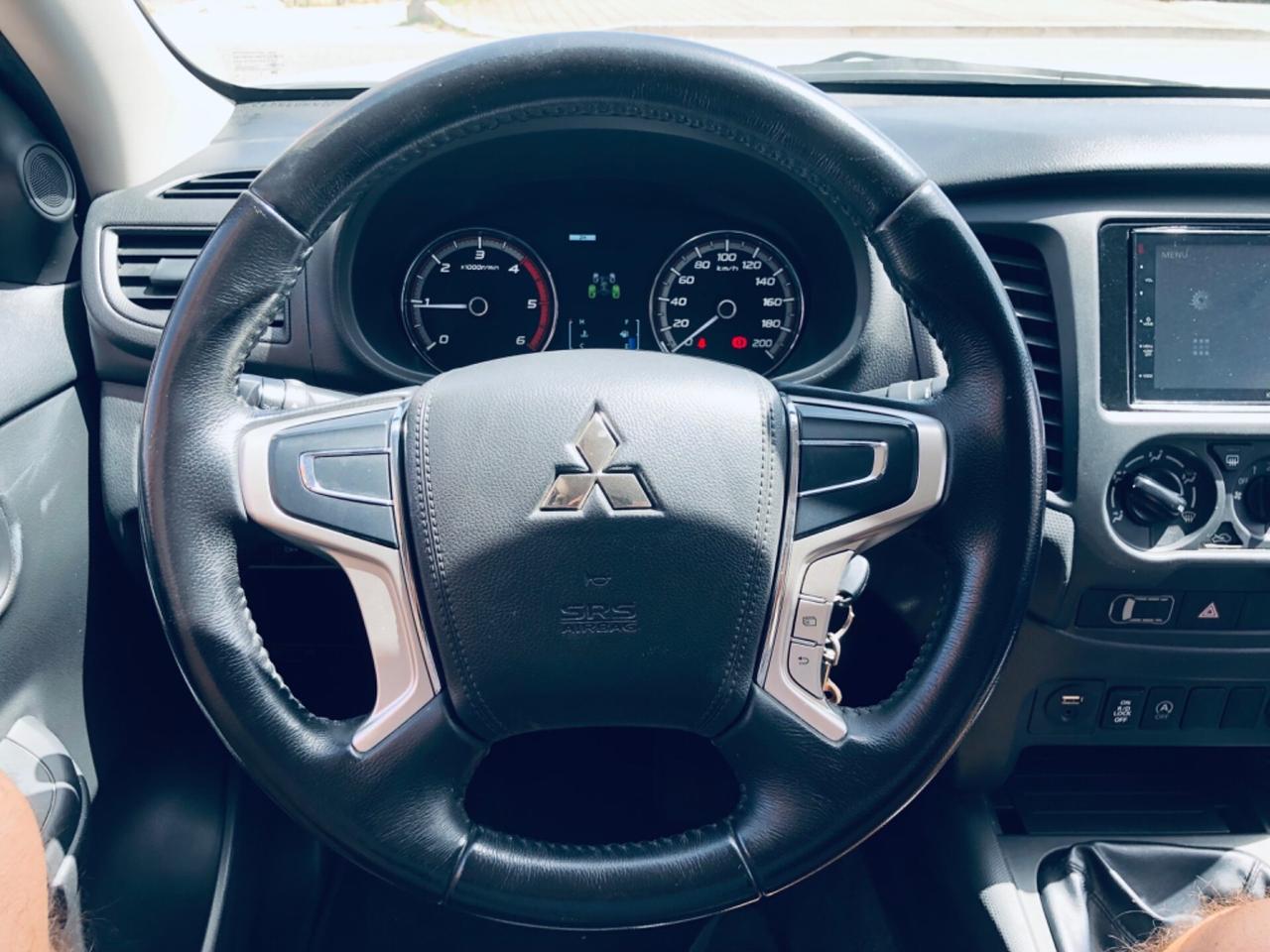 Mitsubishi L200 2.3 PICKUP CABINA ESTESA 4X4