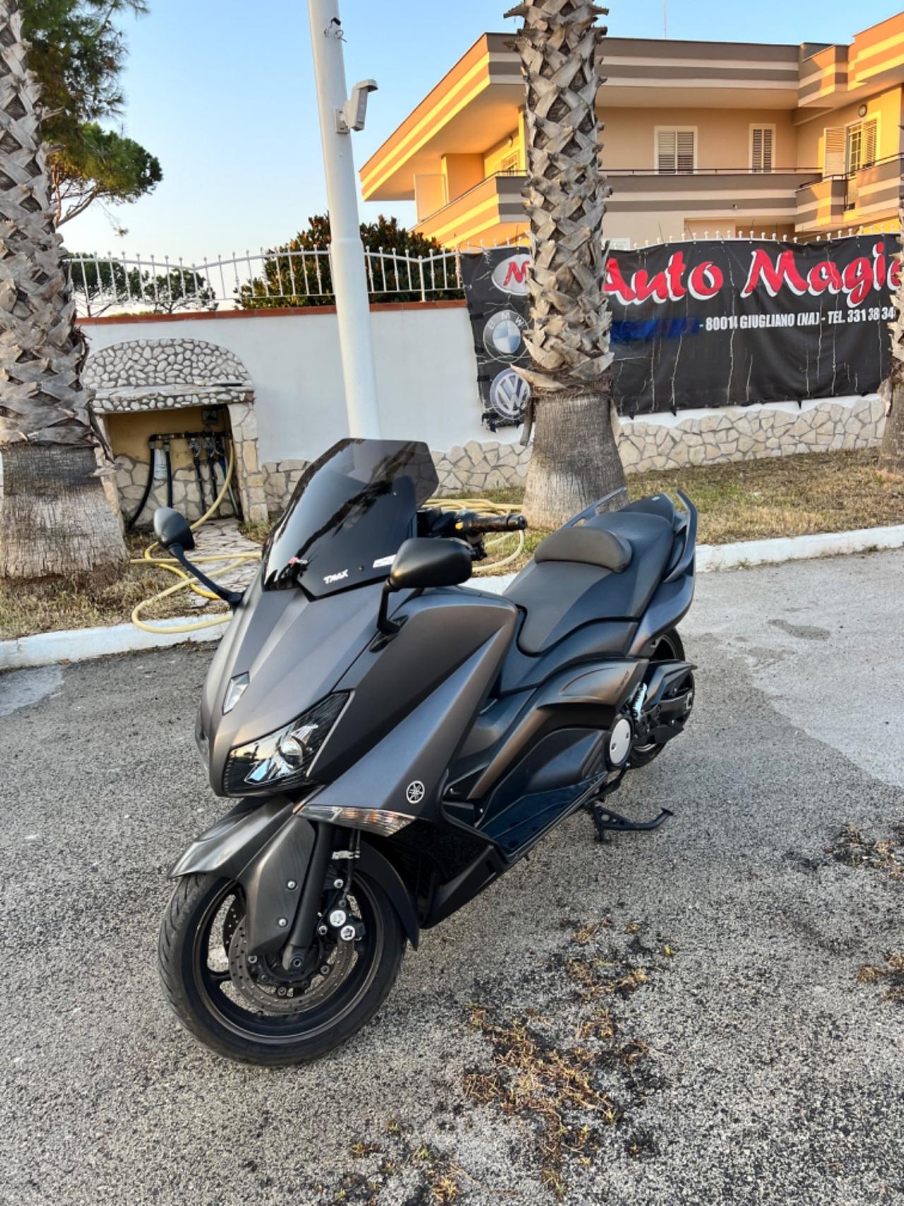 Yamaha t Max 530