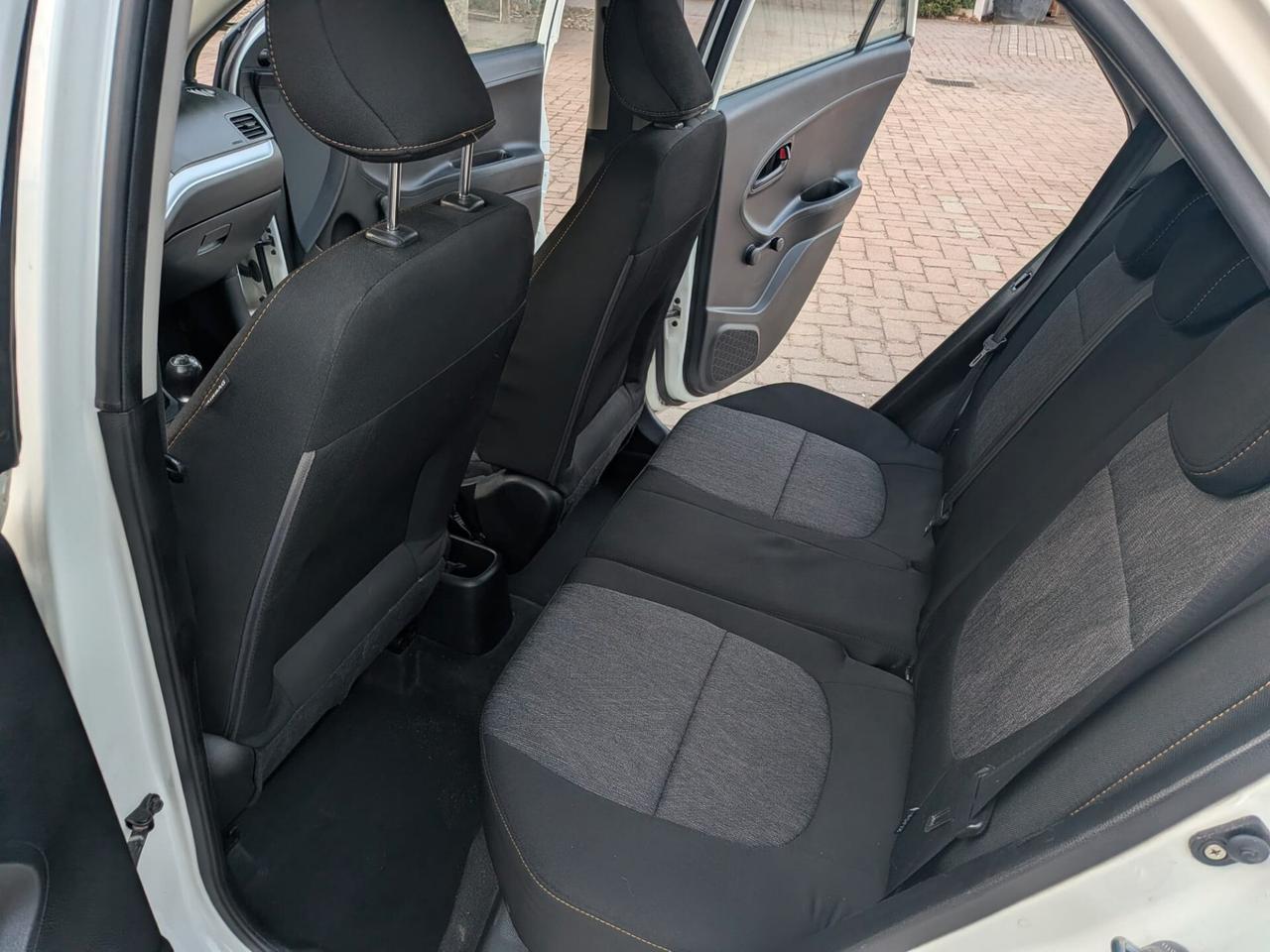 Kia Picanto 1.0 12V 5 porte Easy