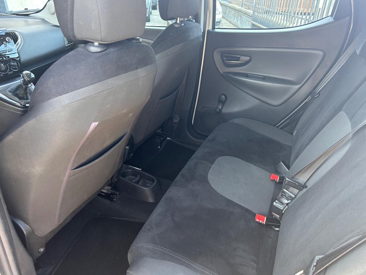 Lancia Ypsilon 1.2 69 CV 5 porte km 107000