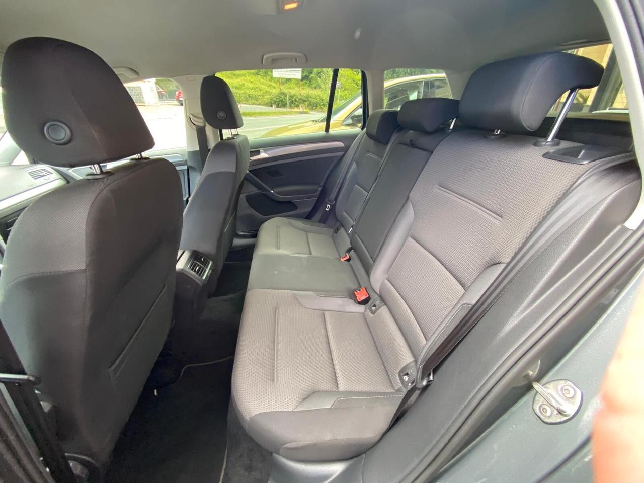 Volkswagen Golf Variant Golf Variant 1.5 TGI DSG 5p. Executive BlueMotione Tech.
