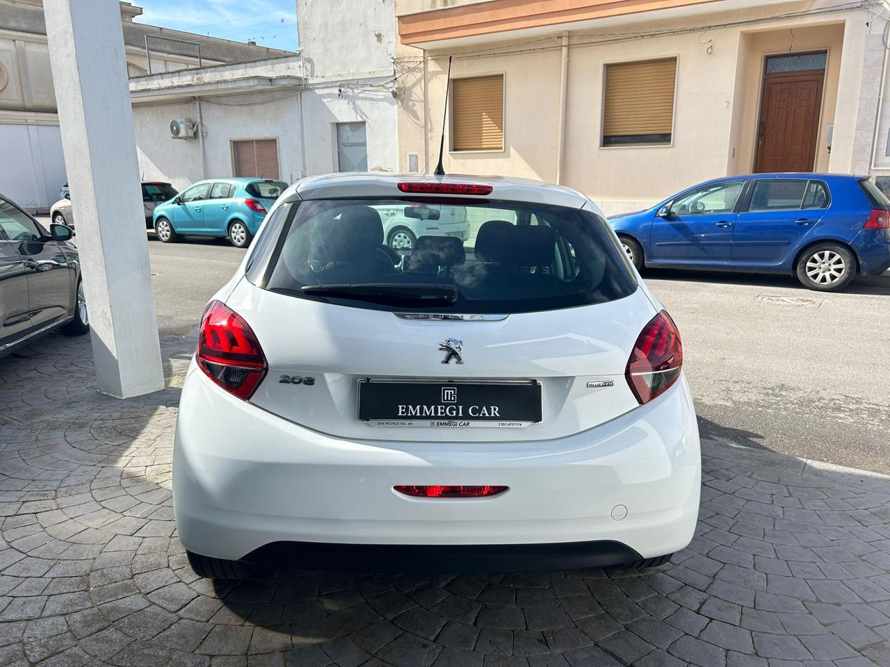 Peugeot 208 1.6 HDI 75Cv 5P ALLURE-2016