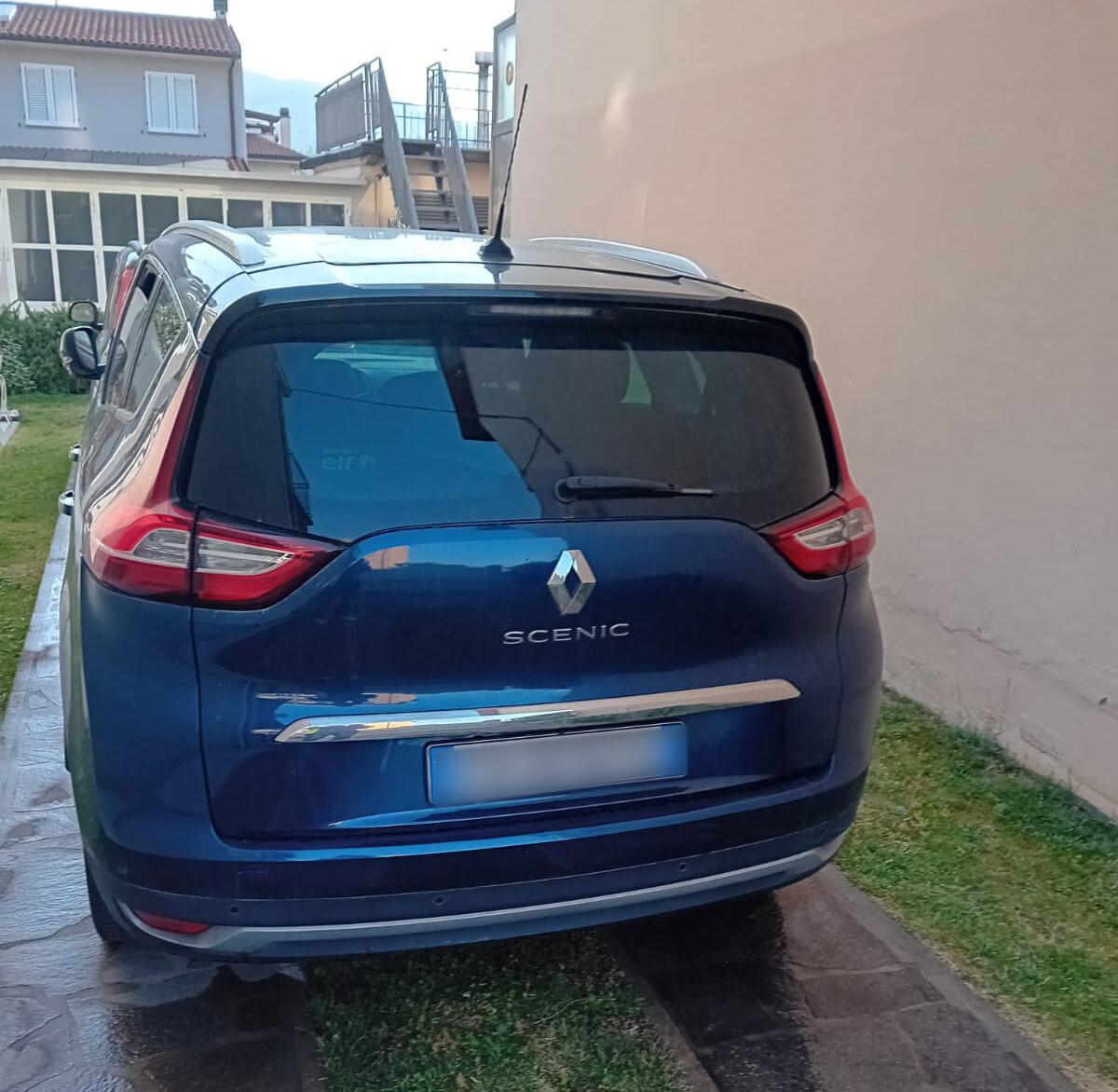 Renault Grand Scenic dCi 8V 110 CV Energy Bose