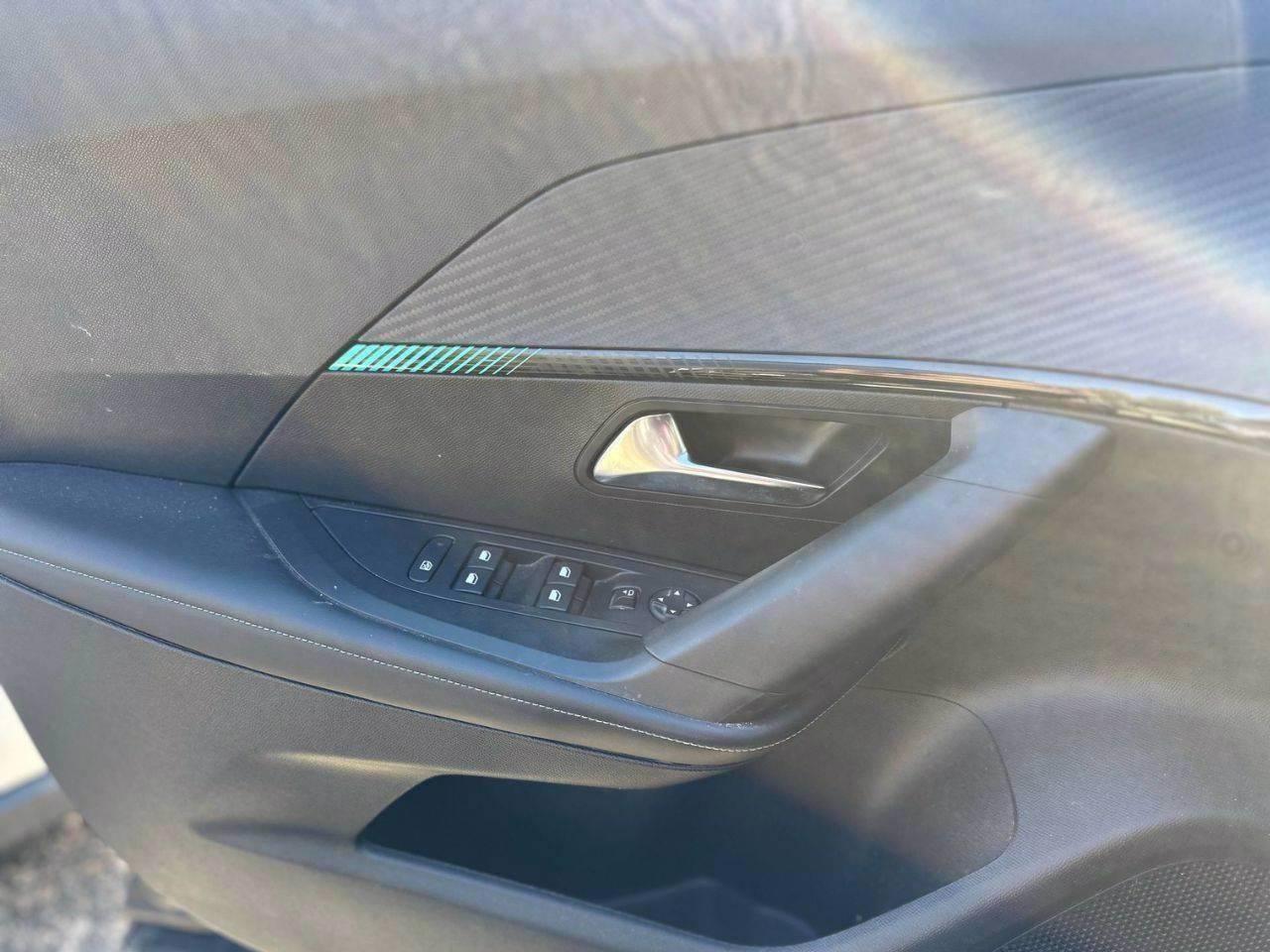 PEUGEOT 2008 II 2020 - 2008 1.2 puretech Allure s&s 130cv eat8