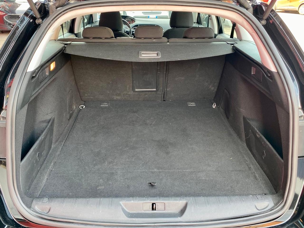 Peugeot 308 BlueHDi 130 S&S EAT8 SW Style ALLURE PACK