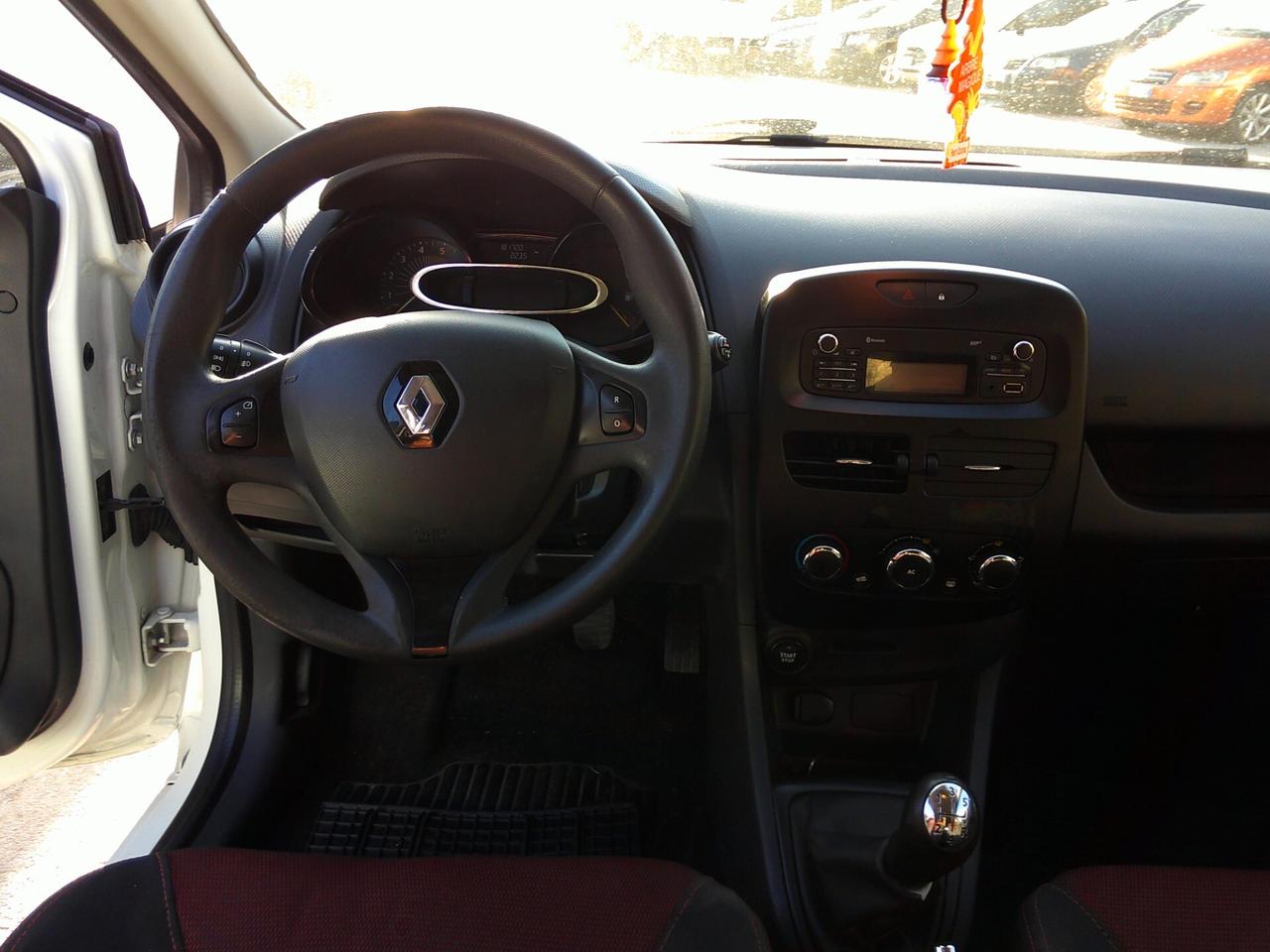 Renault Clio Sporter 1.5 dCi 8V 75CV Live 2014