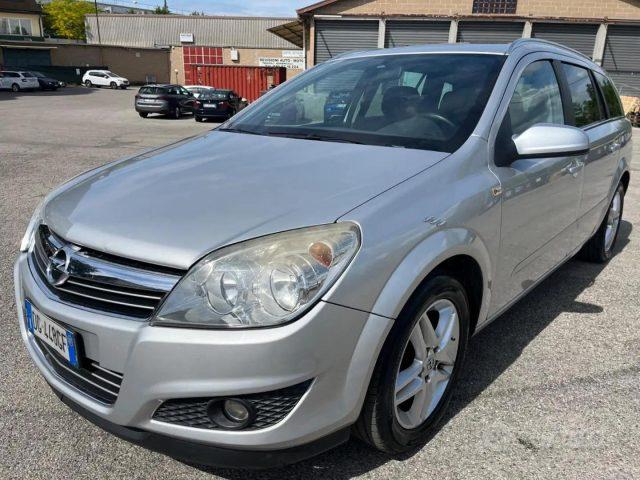 OPEL Astra 1.6 16V VVT Station Wagon Club