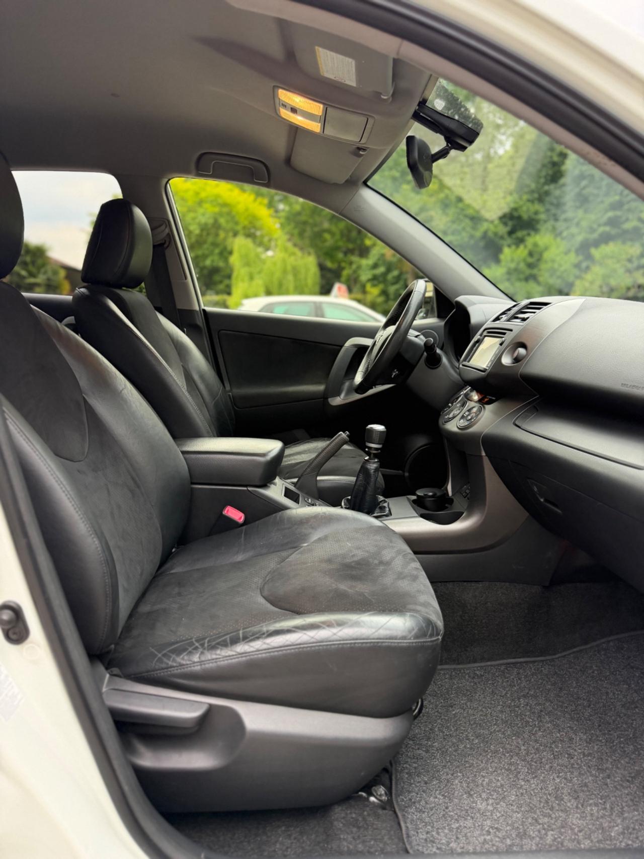 Toyota RAV 4 RAV4 Crossport 2.2 D-4D 150 CV Lounge