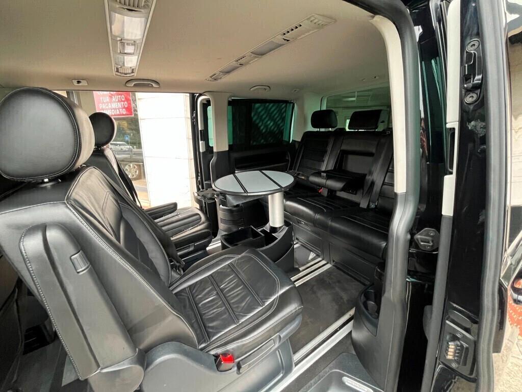 Volkswagen Multivan 2.0TDI T6.1 Highline 150cv dsg 7p