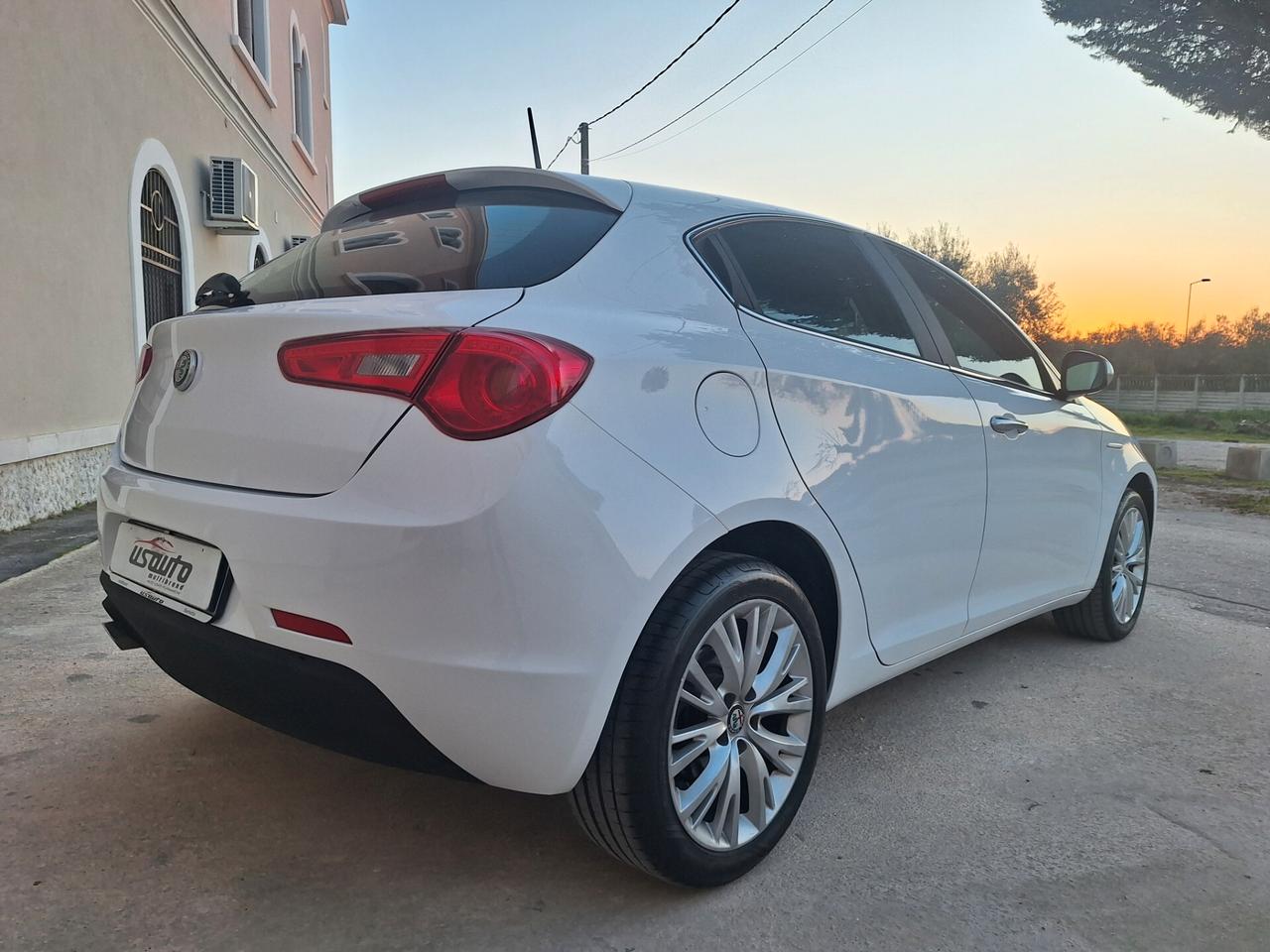 Alfa Romeo Giulietta 1.6 JTDm-2 120 CV Distinctive