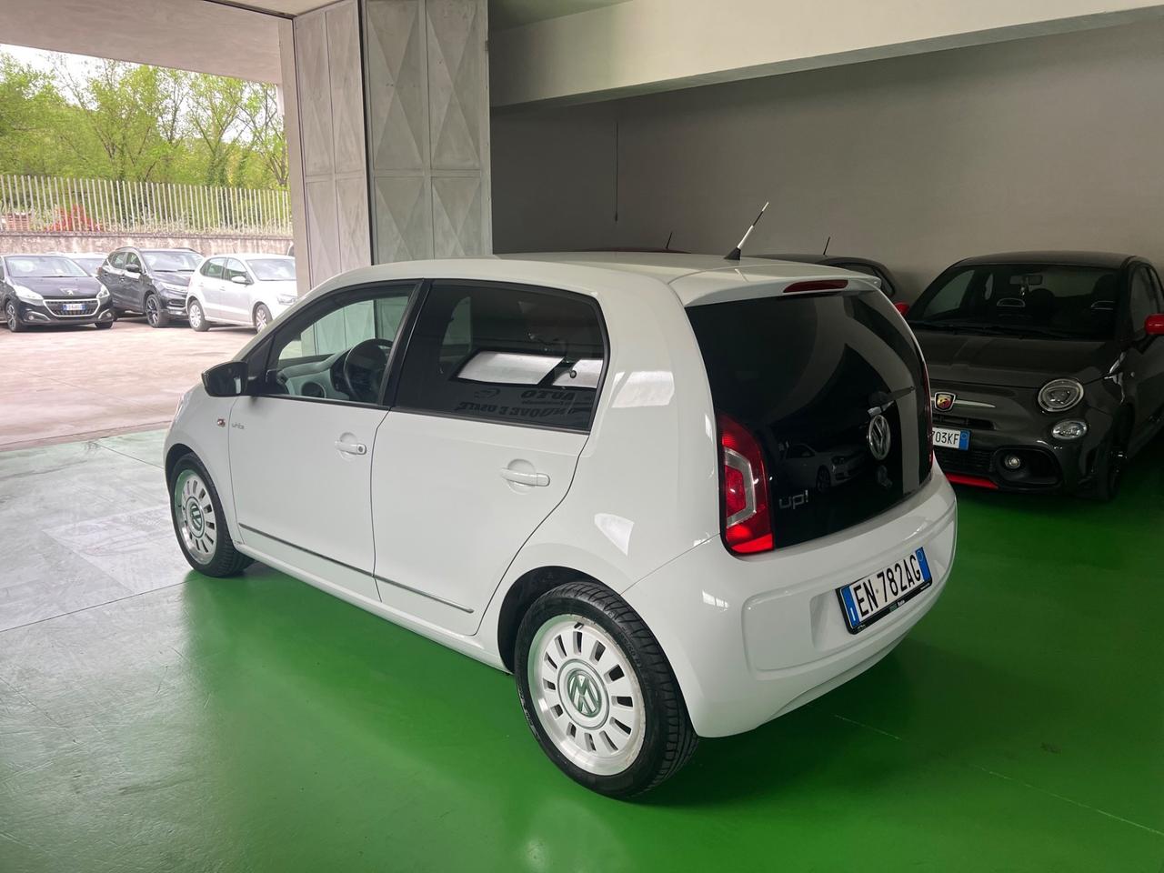 Volkswagen up! 1.0 75 CV 5p. high up!