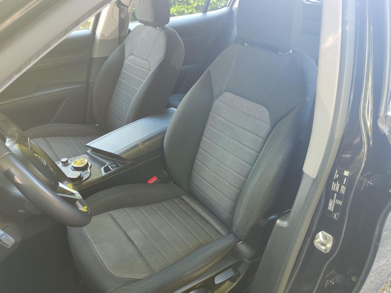 Alfa Romeo Stelvio 2.2 TD Business Q4 190 #10819