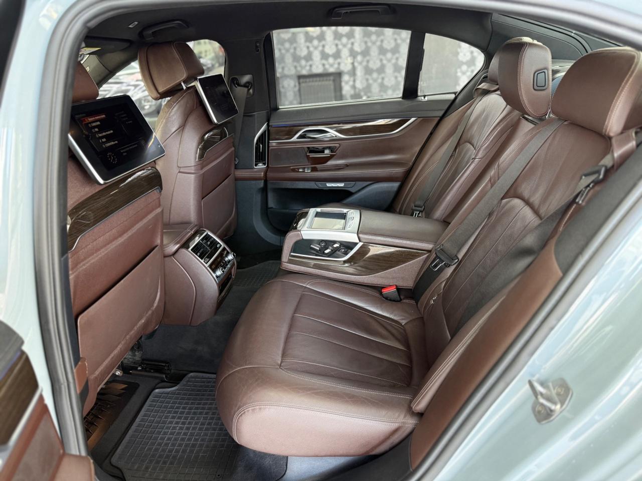 Bmw 740 740E LUXURY 326 CV FULL OPTIONAL