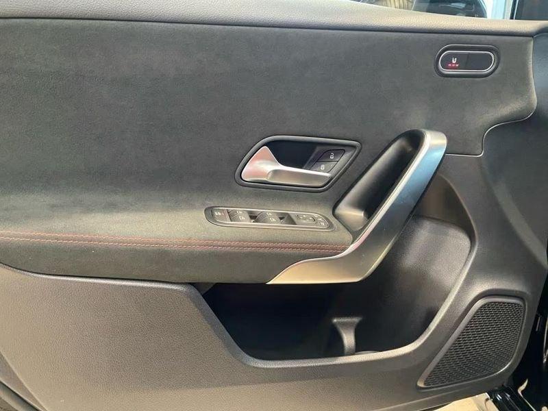 Mercedes-Benz Classe A A 200 d AMG Line Advanced Plus 18" Led Multibeam Camera