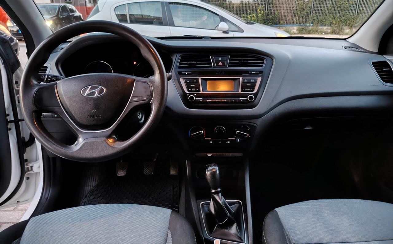 Hyundai i20 1.2 5 porte Classic