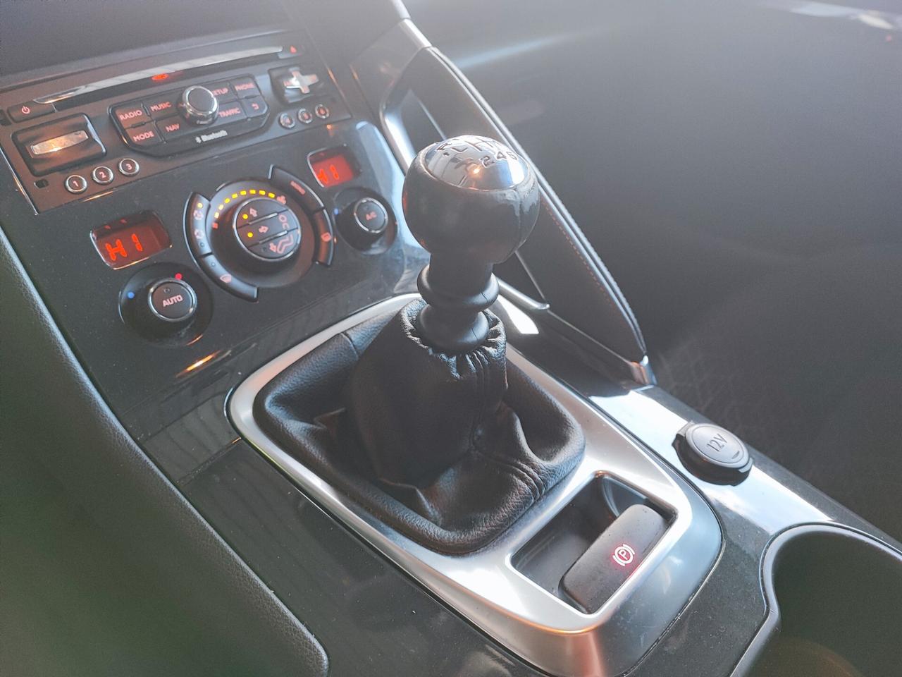 Peugeot 3008 1.6 HDi 115CV Active