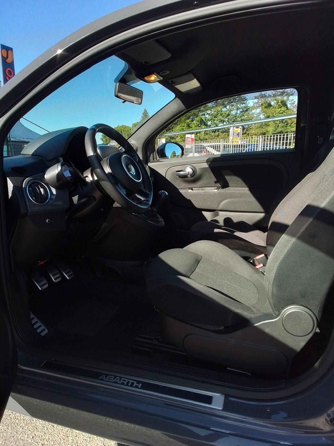 Abarth 595 1.4 Turbo T-Jet 145 CV