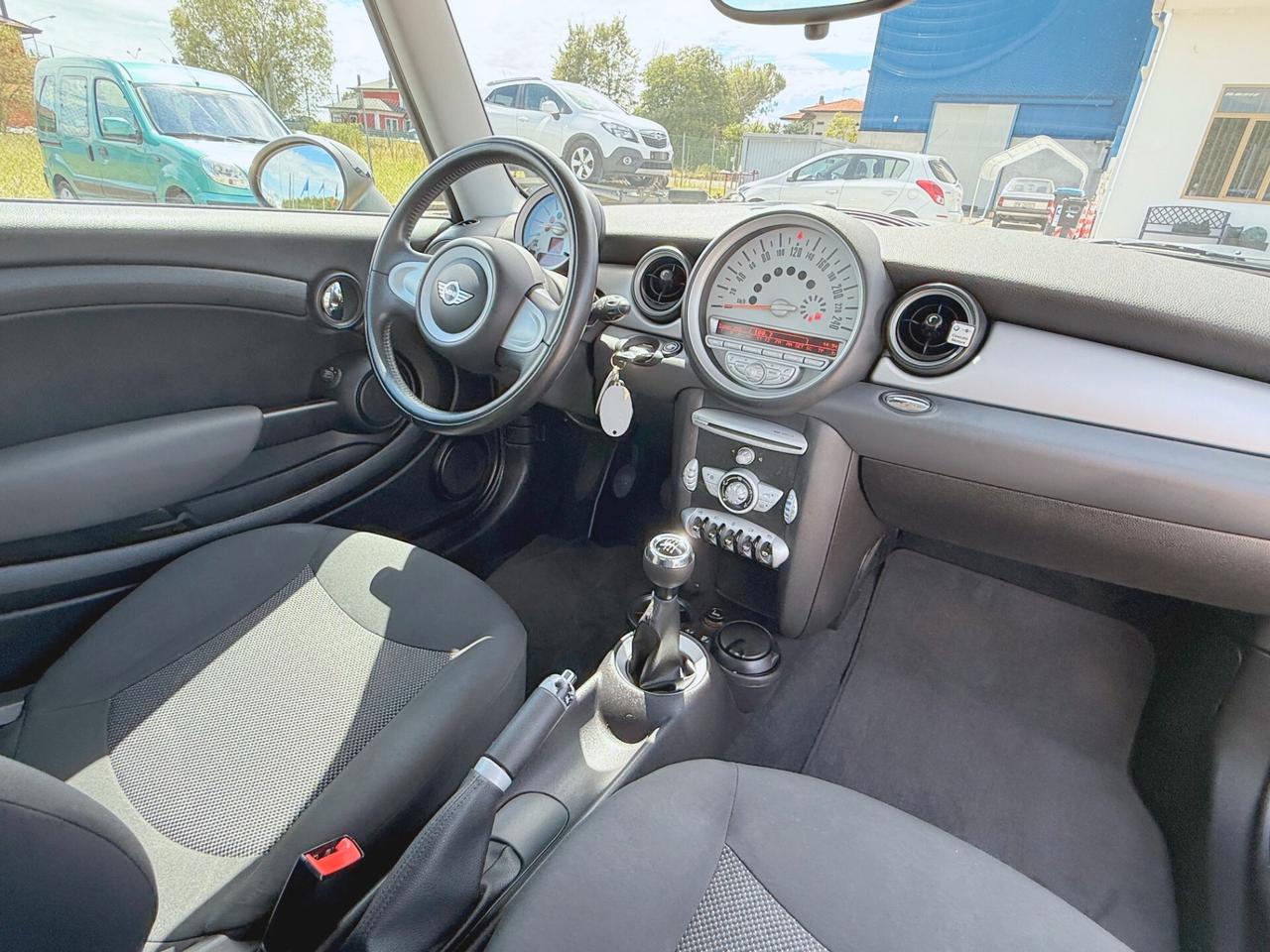 Mini 1.6 16V Cooper Solo Km 97.800!!!