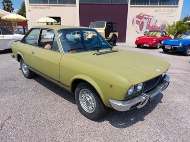 Fiat 124 Coupe 1800 del 1973 con aria-condizionata