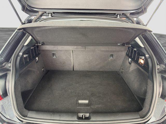 AUDI Q2 Q2 35 TFSI S tronic Business Advanced