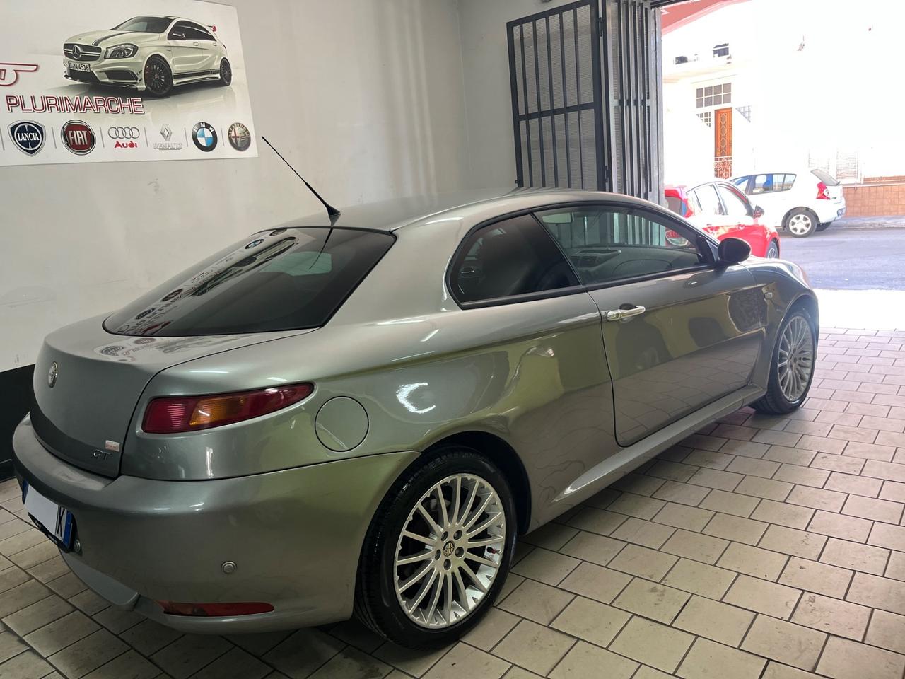 Alfa Romeo GT 1.9 MJT optional 2005