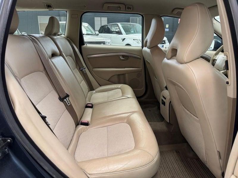 Volvo V70 V70 2.4 d5 Summum 185cv