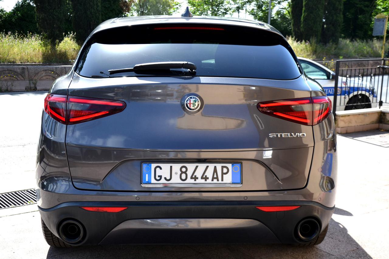 Alfa Romeo Stelvio 2.2 160CV SPRINT AUTOM. **PREZZO REALE**UNIPRO'**