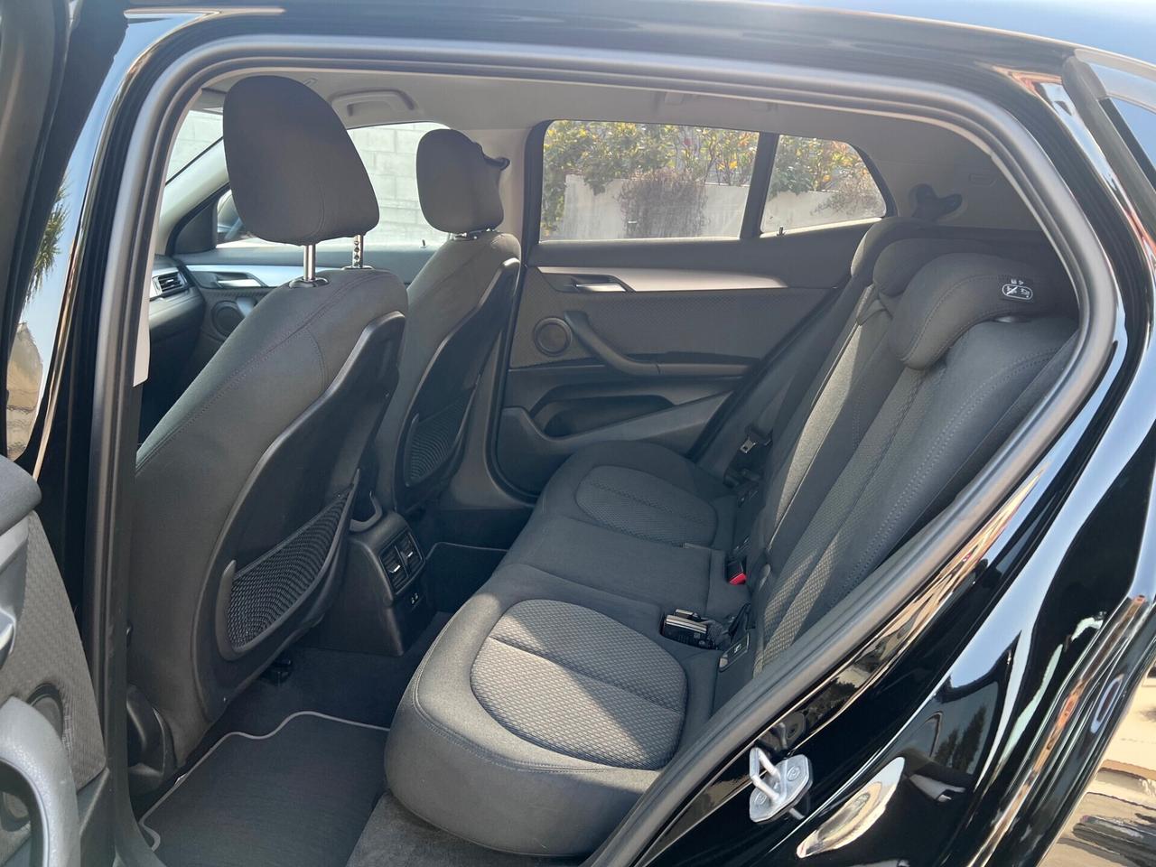 Bmw X2 sdrive18d 150cv Advantage auto LED/NAVI/PDC PERF.