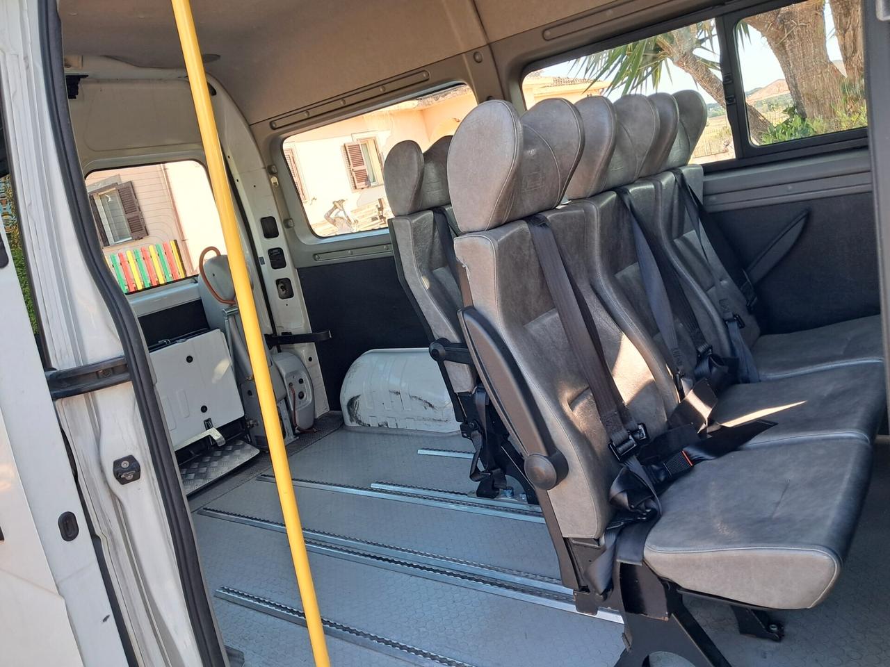 Renault Master 9 posti 3 carrozzine trasporto disabili pedana elettroidraulica