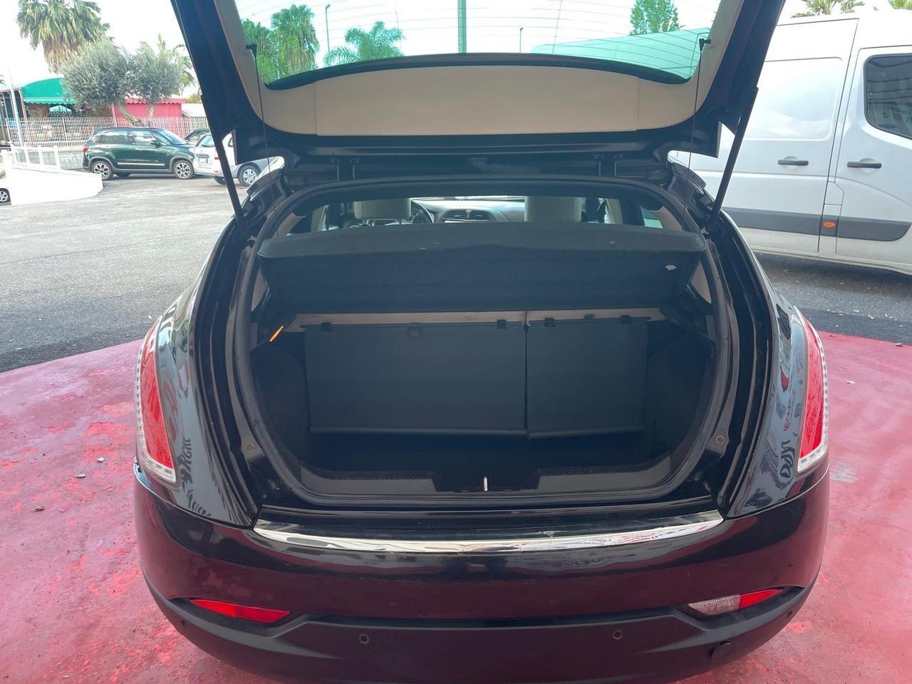 Lancia Delta 1.6 MJT DPF Selectronic Platino