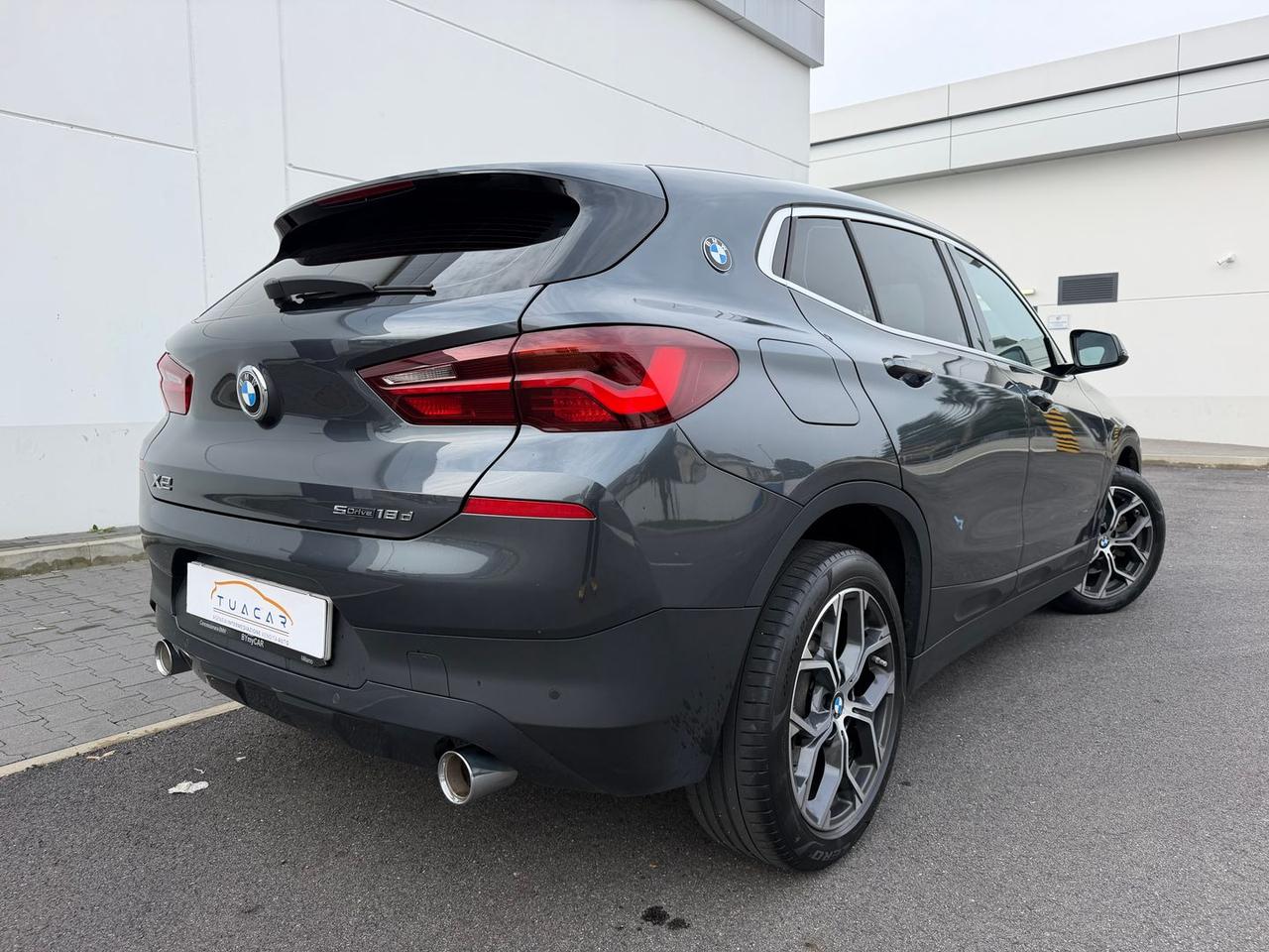 Bmw X2 180D GOLDPLAY EDITION #50678