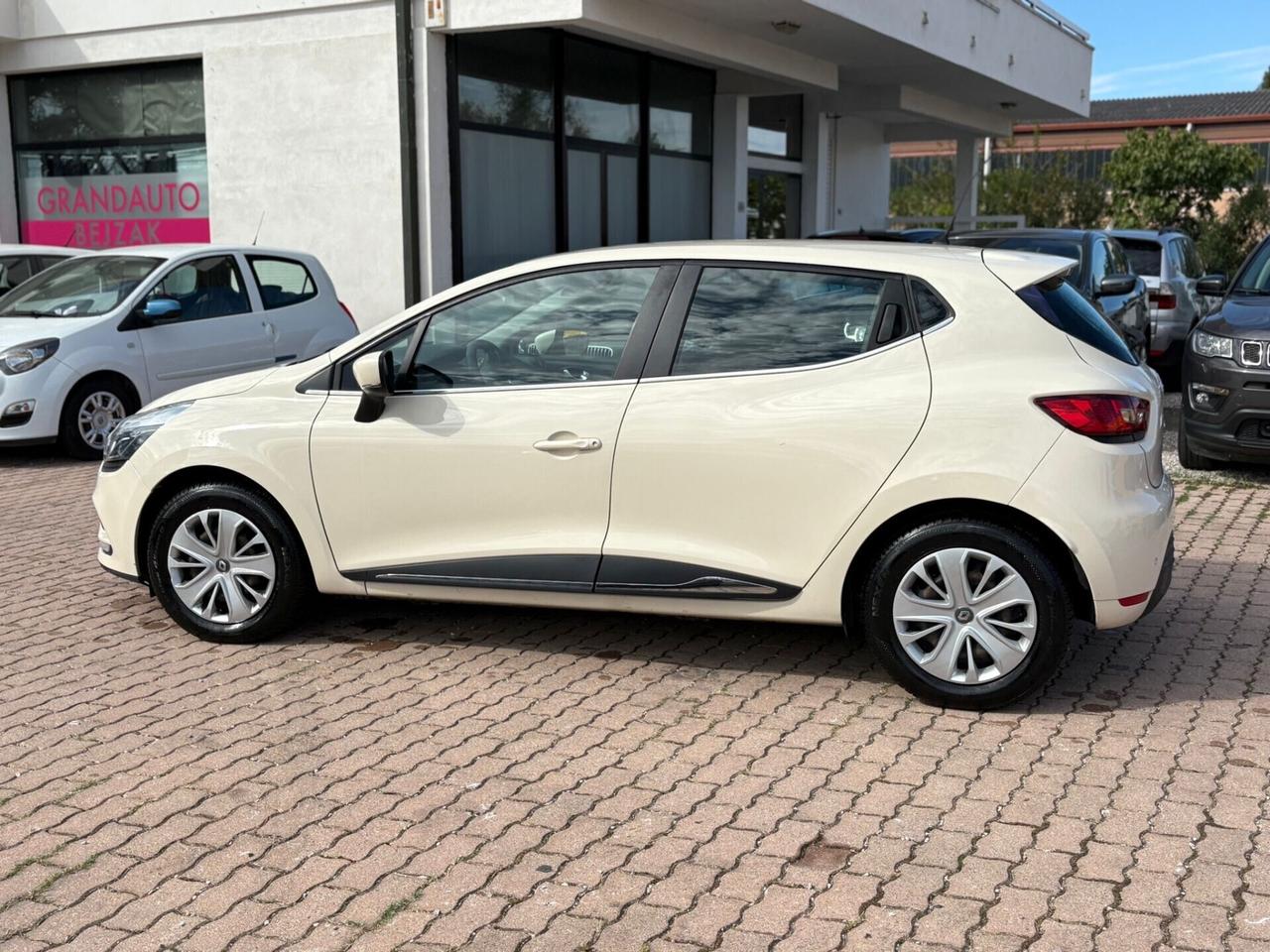 Renault Clio dCi 8V 75CV Start&Stop 5 porte Energy duel2