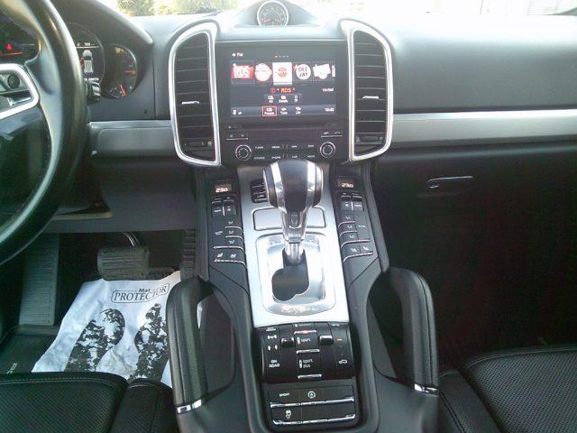 PORSCHE Cayenne 3.0 Diesel Platinum Edition