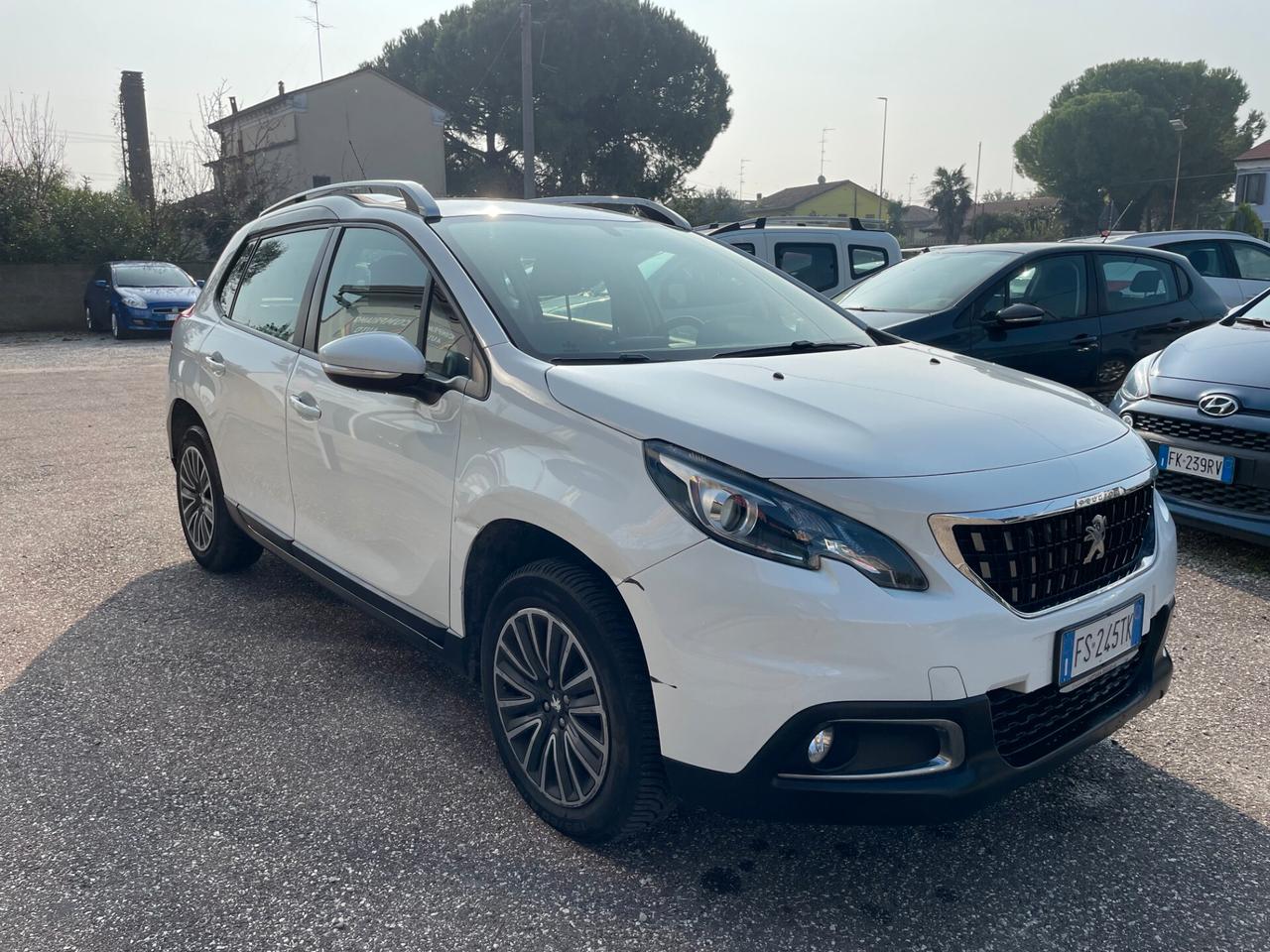 Peugeot 2008 PureTech 82 Active NEOPATENTATI