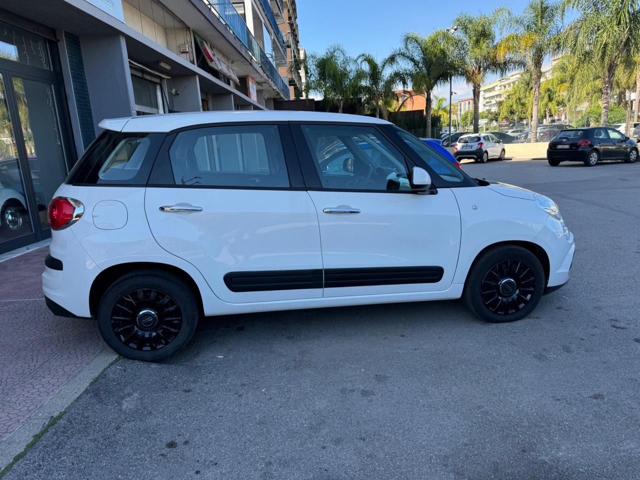 Fiat 500L 1.6 Multijet 120 CV Mirror