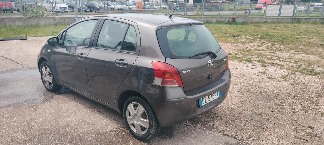 Toyota Yaris 1.3 5 porte Sol