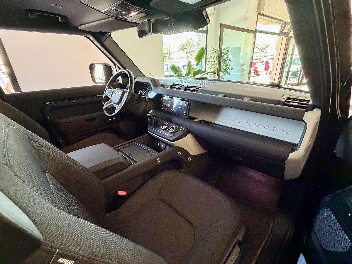 Land Rover Defender 90 3.0D I6 200 CV X-Dynamic SE